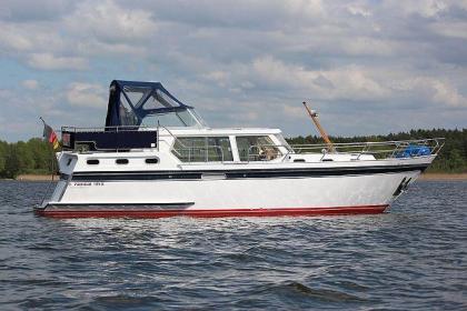 Bootscharter Bootsurlaub Yachtcharter Hausboot Bootsvermietung in der Müritzregi