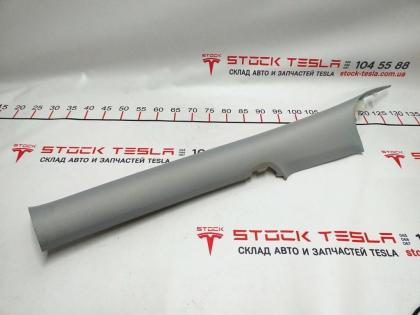 Gepäckträgerauflage hinten rechts BASE PROVIDENCE beschädigt Tesla Modell 3 1086