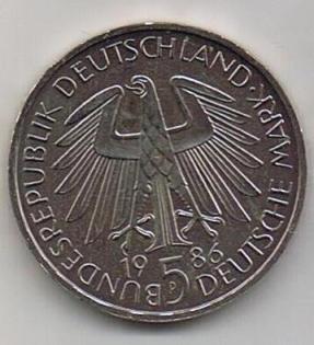 Sie bieten auf einer 5 DM Münze