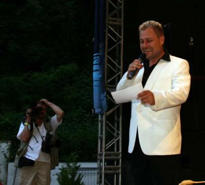 DJ für Familienfeier - Hochzeit - Geburtstag .