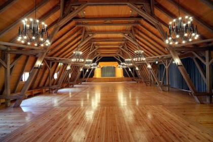 Kultur-Schloss Theuern mieten Sie hier Ihren Festsaal für Ihre Traumhochzeit