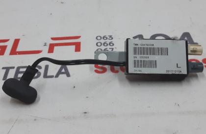 Verstärkerantenne FM2 - NA EU APAC links Tesla Model S Model S REST 1004793-0