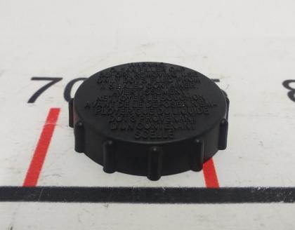 1044677-00-A Deckel des Ausgleichsbehälters des Bremssystems EMSUT Tesla Modell