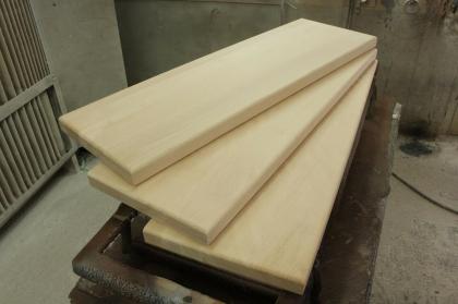 HOLZTREPPENSTUFEN STUFEN HOLZBELEG BETON BUCHE HOLZ UNBEMALT 95x28x4cm