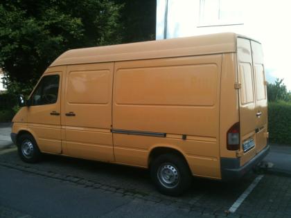 Transporter mit Fahrer 25EUR /Std alles inklusiv