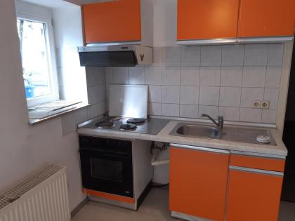 Einbauküche Küche Kühlschrank Schränke Herd Spüle